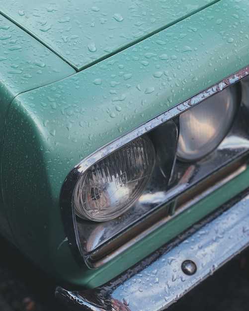 Conducir bajo lluvia con neumáticos vintage
