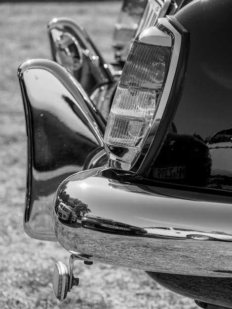Mercedes-Benz 300SL Gullwing: Ícono de la Automoción